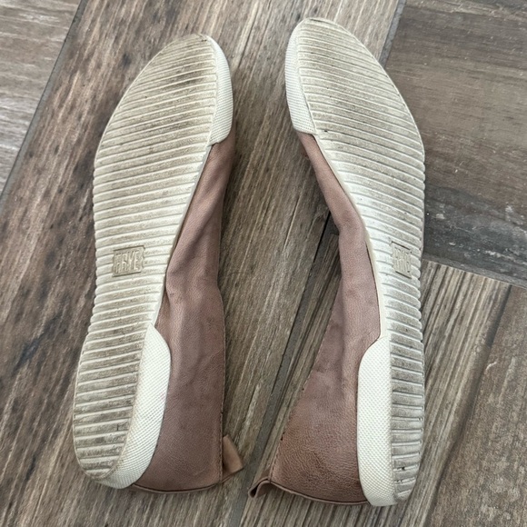 Frye Melanie Ballet Flat size 8 - Picture 4 of 5